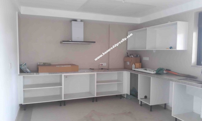 4 BHK Flat for Rent in Hadapsar