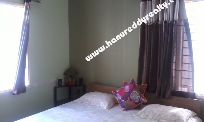 2 BHK Flat for Rent in Saligramam