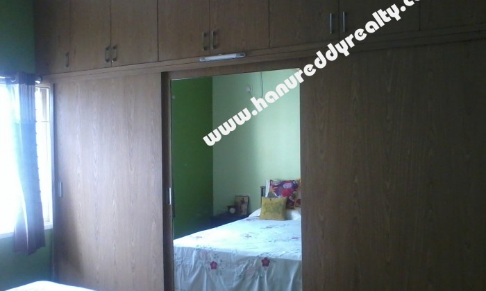 2 BHK Flat for Rent in Saligramam