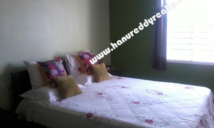 2 BHK Flat for Rent in Saligramam