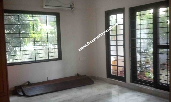 4 BHK Flat for Rent in Indiranagar