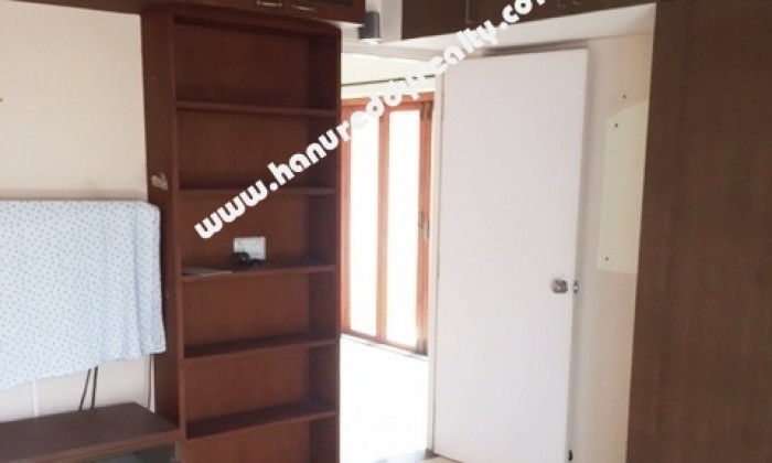 3 BHK Flat for Sale in Koyambedu