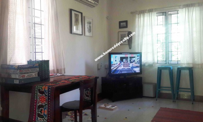 4 BHK Independent House for Rent in Neelankarai