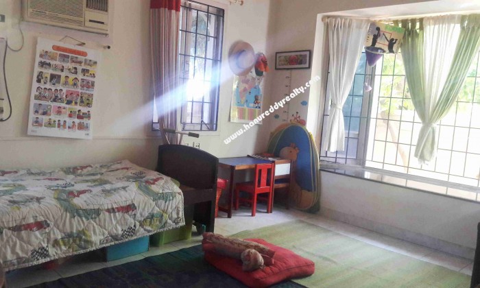 4 BHK Independent House for Rent in Neelankarai