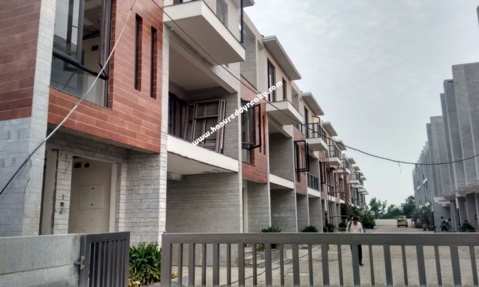 4 BHK Villa for Sale in Kolapakkam