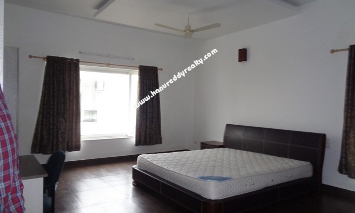 4 BHK Villa for Rent in Neelankarai