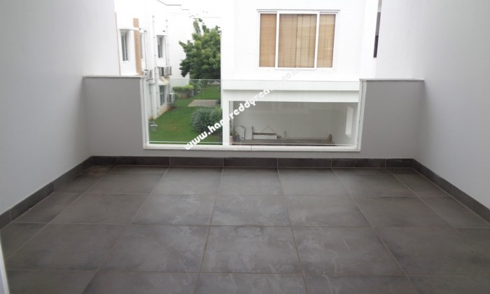 4 BHK Villa for Rent in Neelankarai