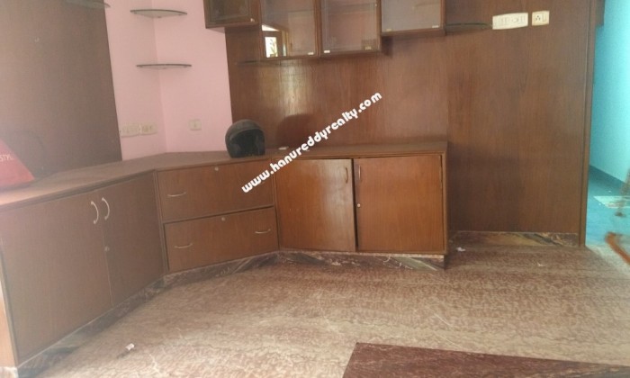 2 BHK Flat for Rent in Mandaveli