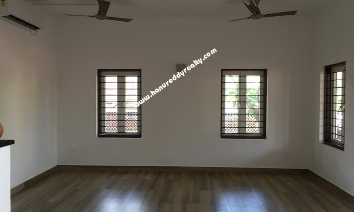 4 BHK Independent House for Rent in Neelankarai