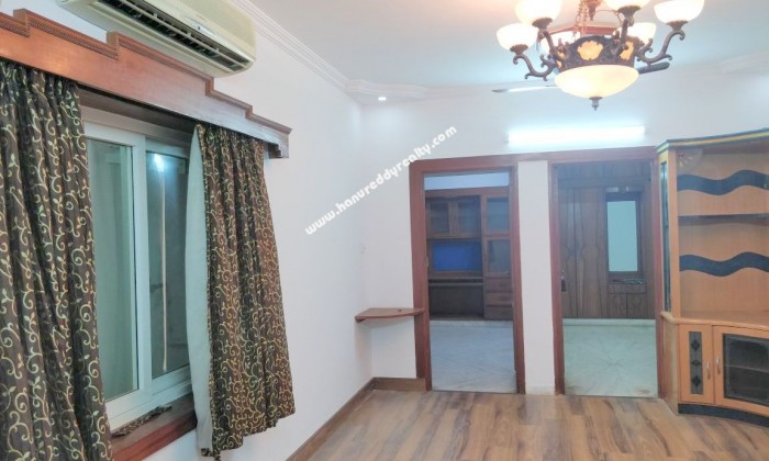 3 BHK Flat for Rent in Mylapore