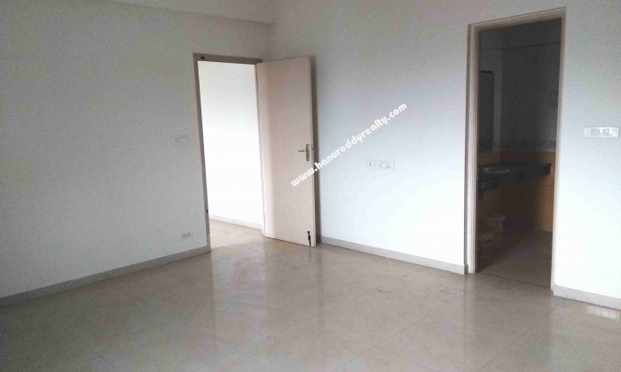 4 BHK Flat for Rent in Saibaba Colony