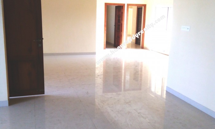 4 BHK Flat for Sale in R S Puram