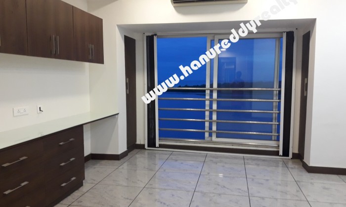 4 BHK Flat for Sale in MRC Nagar