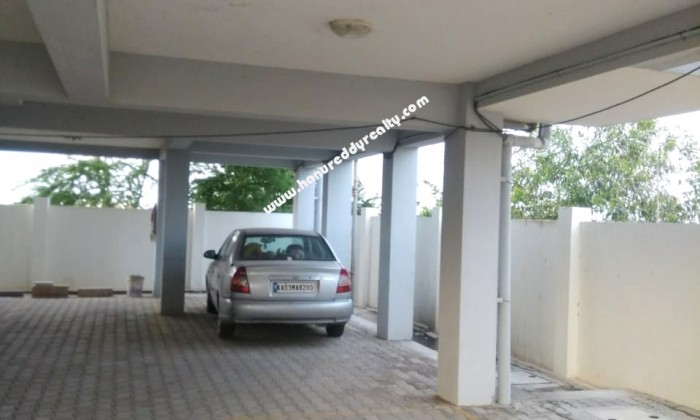 2 BHK Flat for Sale in Semmencherry