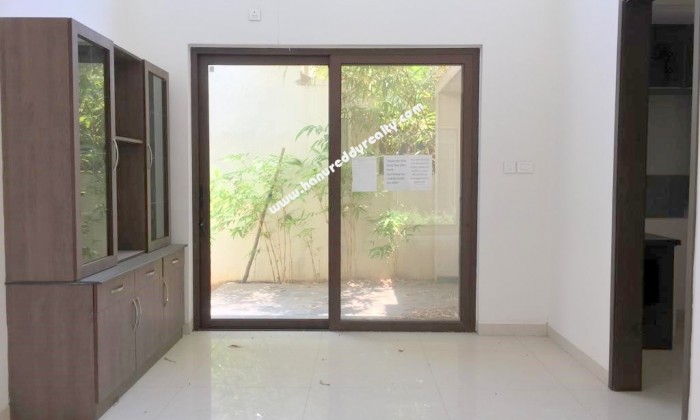 4 BHK Villa for Sale in Akkarai