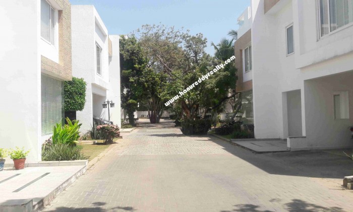 4 BHK Villa for Sale in Neelankarai