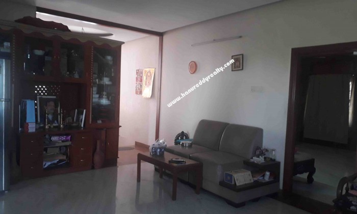 4 BHK Flat for Rent in Srinagar Colony