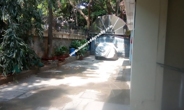 3 BHK Row House for Sale in Poes Garden