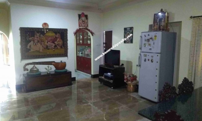 6 BHK Independent House for Sale in Srinagar Colony