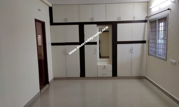 3 BHK Flat for Sale in Selaiyur