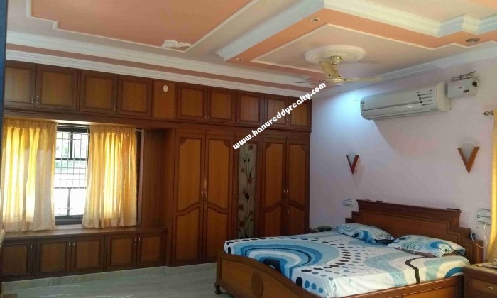 6 BHK Duplex House for Sale in Vilankurichi