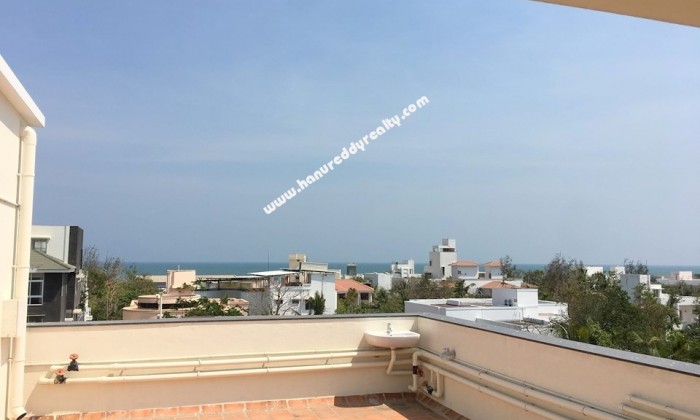 5 BHK Independent House for Sale in Neelankarai