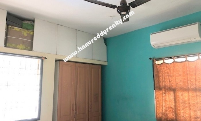 2 BHK Flat for Sale in West Mambalam