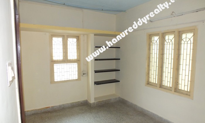 2 BHK Flat for Rent in Mylapore