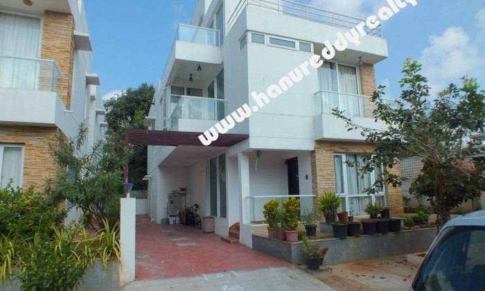 4 BHK Villa for Rent in Neelankarai