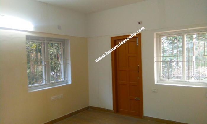 2 BHK Flat for Sale in Saibaba Colony