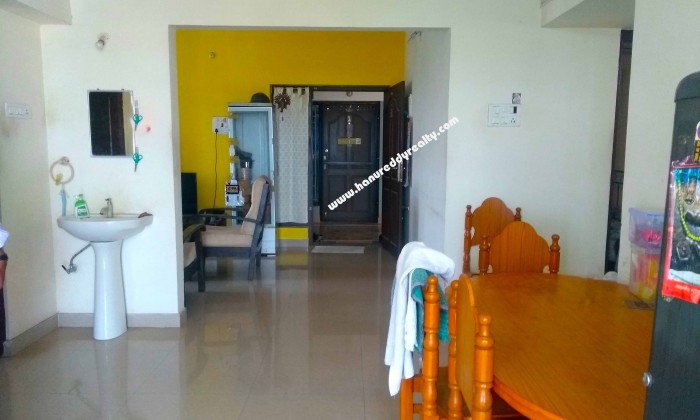 2 BHK Flat for Sale in Saibaba Colony