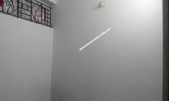 2 BHK Flat for Sale in Town Hall
