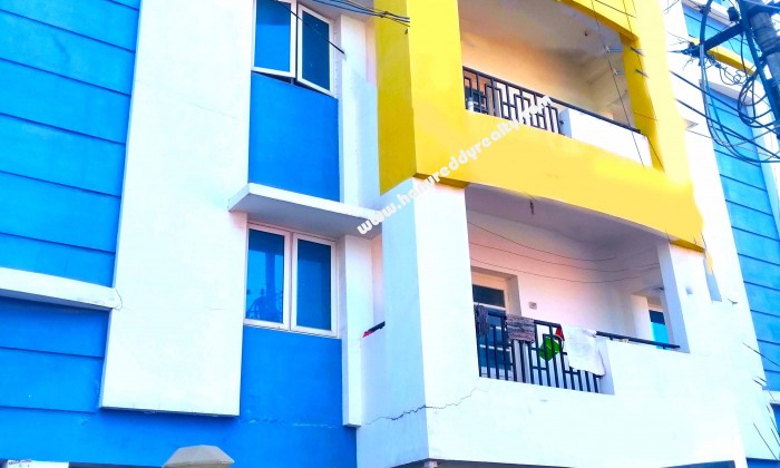 2 BHK Flat for Sale in Saibaba Colony