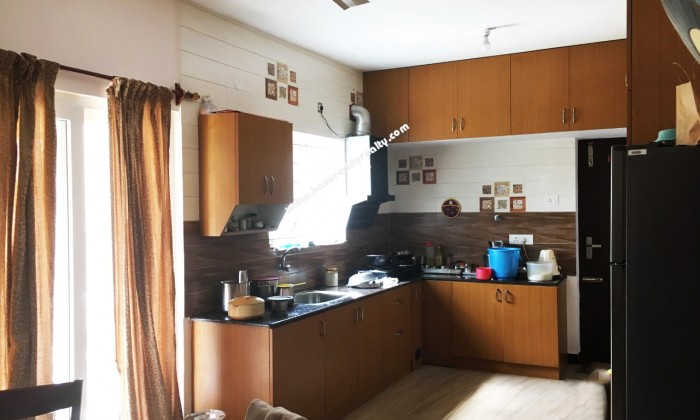2 BHK Flat for Sale in Saibaba Colony