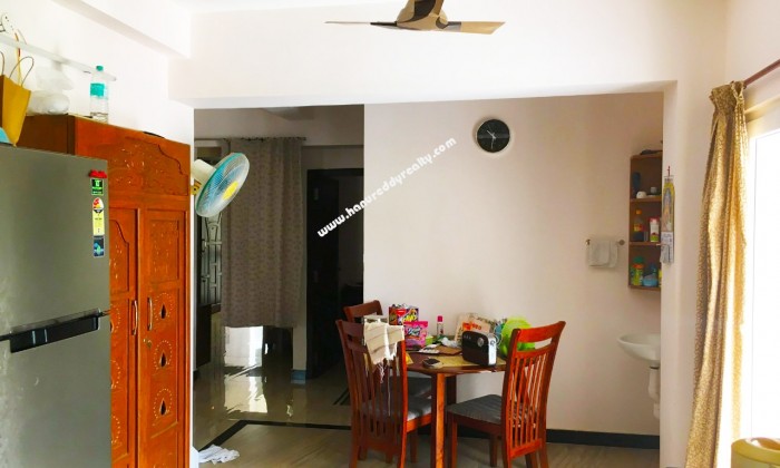 2 BHK Flat for Sale in Saibaba Colony