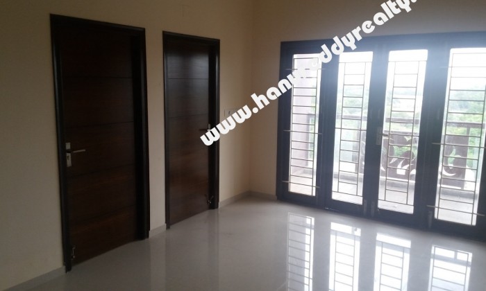 2 BHK Flat for Sale in Saibaba Colony