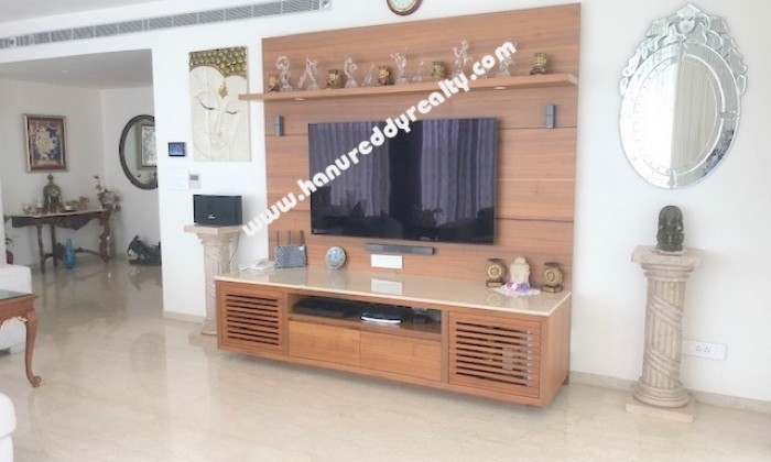4 BHK Flat for Rent in Raja Annamalaipuram