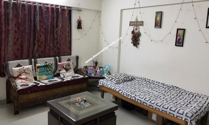 2 BHK Flat for Rent in Hadapsar