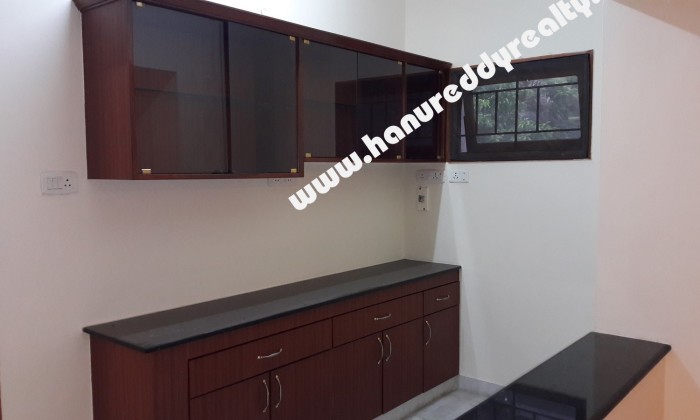 4 BHK Flat for Rent in Alwarpet