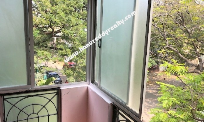 2 BHK Flat for Sale in Shenoy Nagar