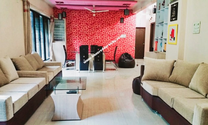 3 BHK Flat for Sale in  Bund Garden