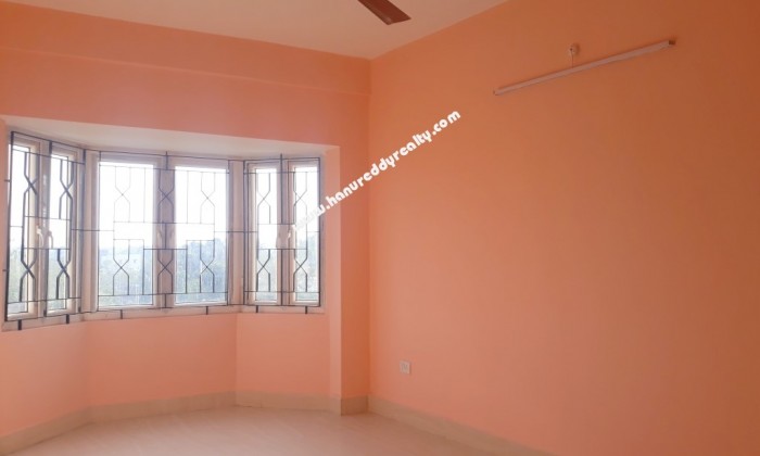 2 BHK Flat for Sale in Raja Annamalaipuram