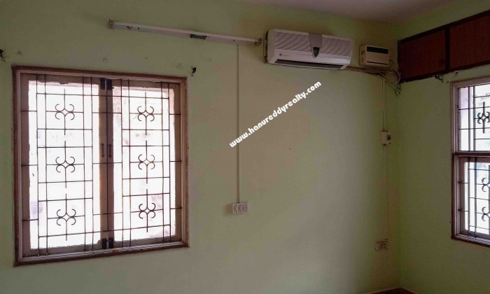 2 BHK Flat for Rent in Saibaba Colony