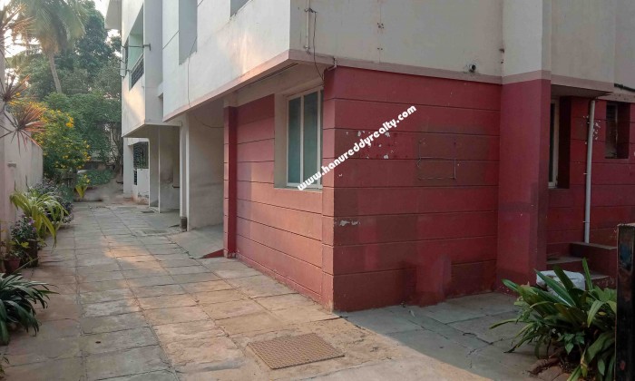 2 BHK Flat for Rent in Saibaba Colony