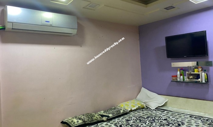 2 BHK Flat for Sale in Narayan Peth