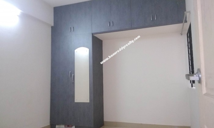 2 BHK Flat for Rent in Velachery