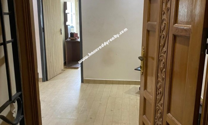 2 BHK Flat for Rent in Valasaravakkam