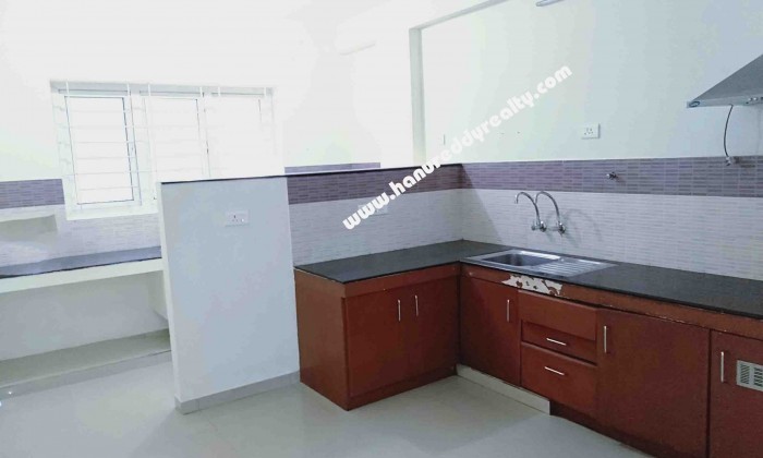 2 BHK Flat for Sale in Puliyakulam