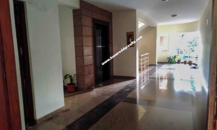 2 BHK Flat for Sale in Puliyakulam