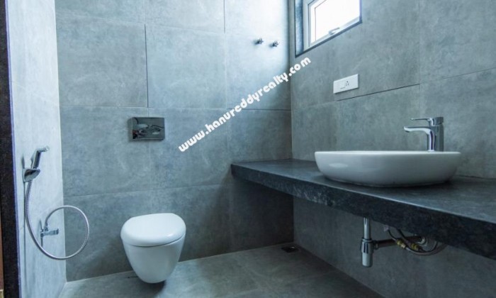 BHK Villa for Sale in Akkarai